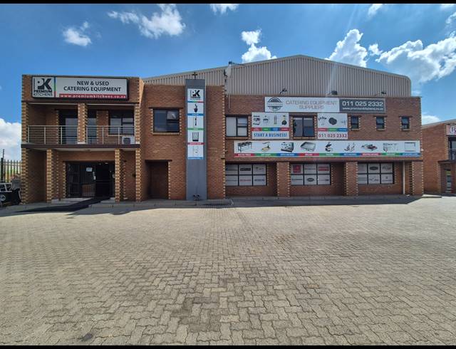 1,112M² WAREHOUSE TO LET IN AIRPORT PARK